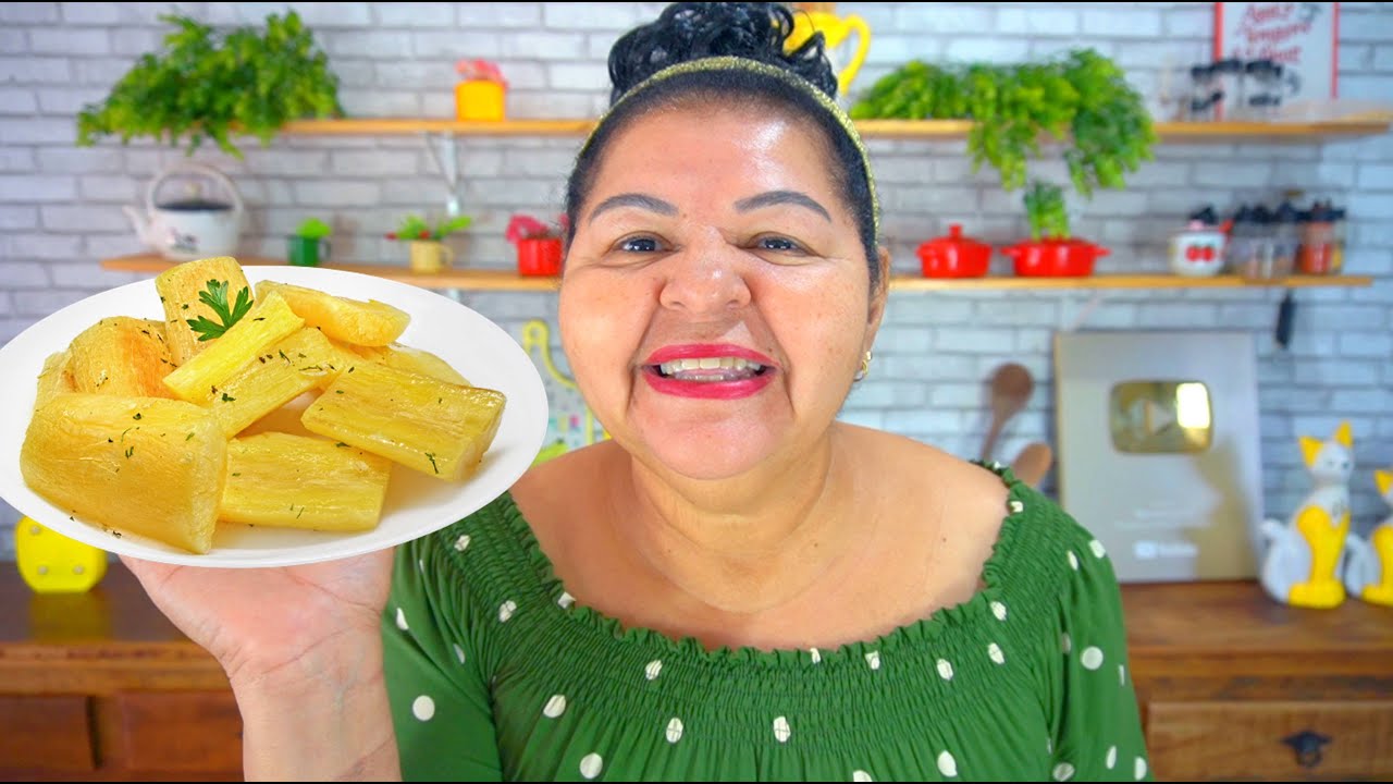 COM 500 G DE MANDIOCA FIZ ESSE LANCHE PRA COMER EM QUALQUER HORA DO DIA!!