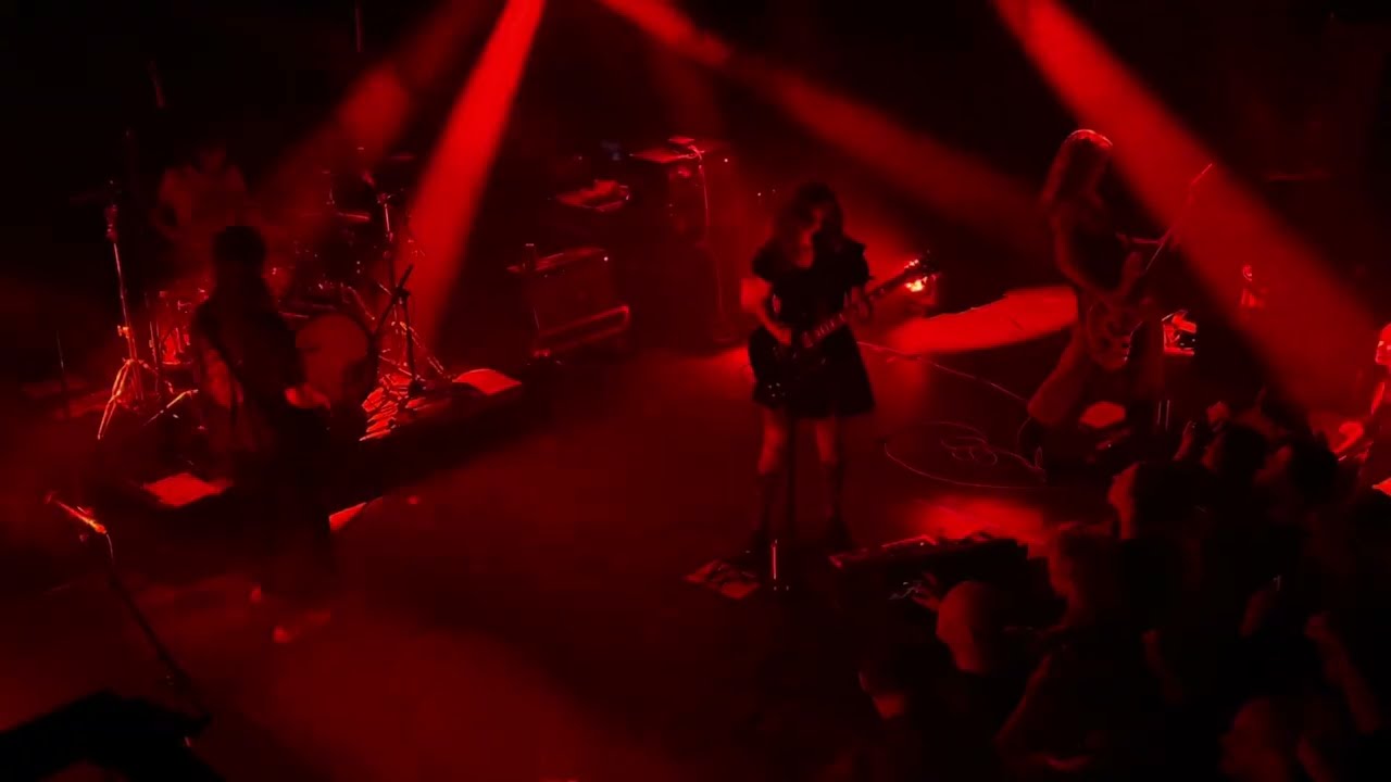 Die Spitz - Throw Yourself to the Sword | Live Tolhuistuin Amsterdam 2026