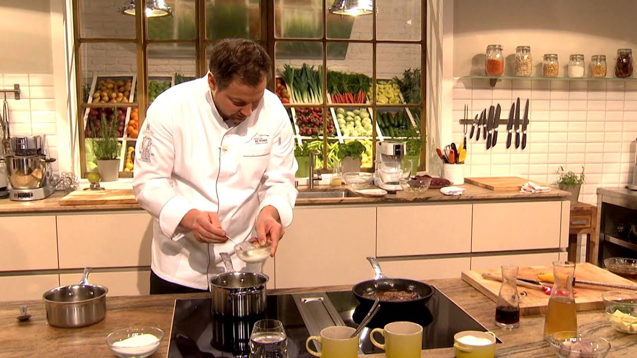 Glacierte Milchkalbsleber mit Äpfeln & Erdäpfelpüree (Andreas Döllerer)