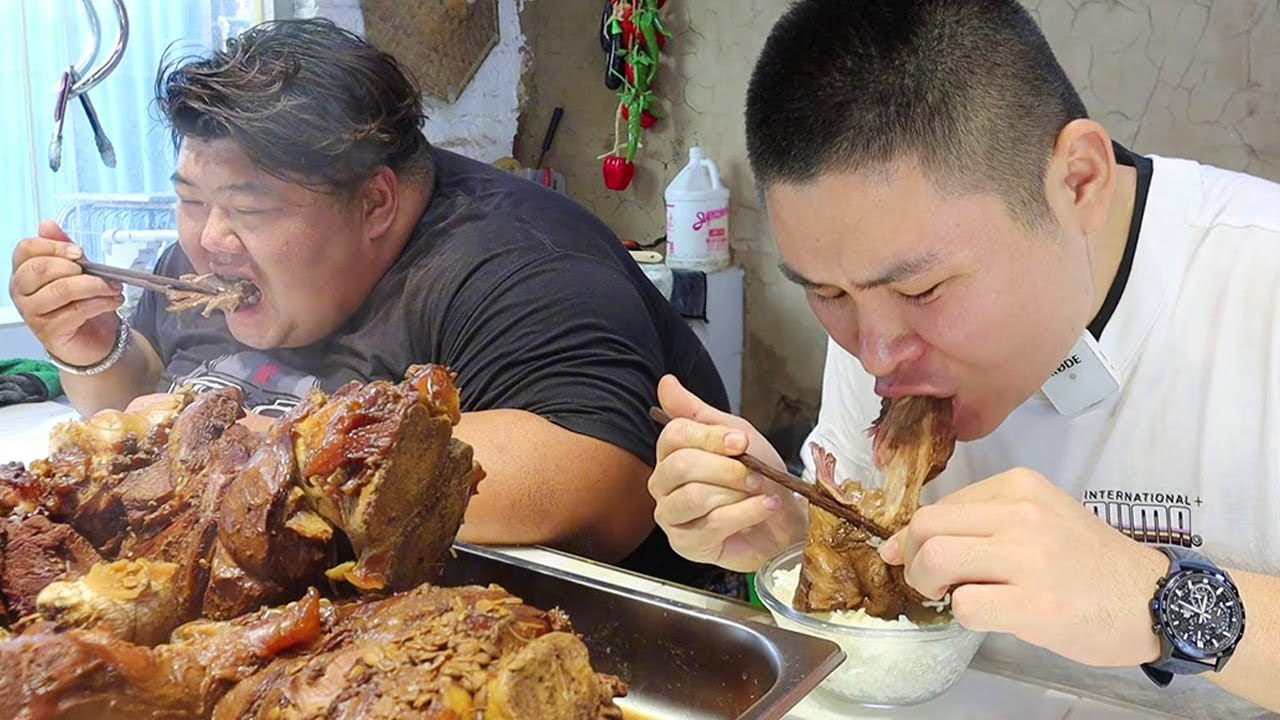 大胖去做客，猴哥准备980一条大牛腿招待，大胖直接上手就开造！【都市陈大胖】