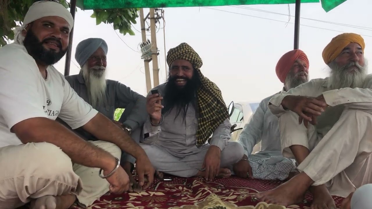 ਬਾਬੇ ਨੇ ਪਿੰਡ ਦੇ ￼ਬੰਦਿਆਂ  ਨਾਲ ਦੇਖੋ ਲਾਈਆਂ ਰੋਕਣਾ ਤੇ ਬਦਮਾਸ ਨੇ ਧੱਕੇ ਖੁਆਈ ਰੋਟੀ ਖਾਣ ਵਾਲੇ ਹੋਏ ਪਰੇਸਾਨ