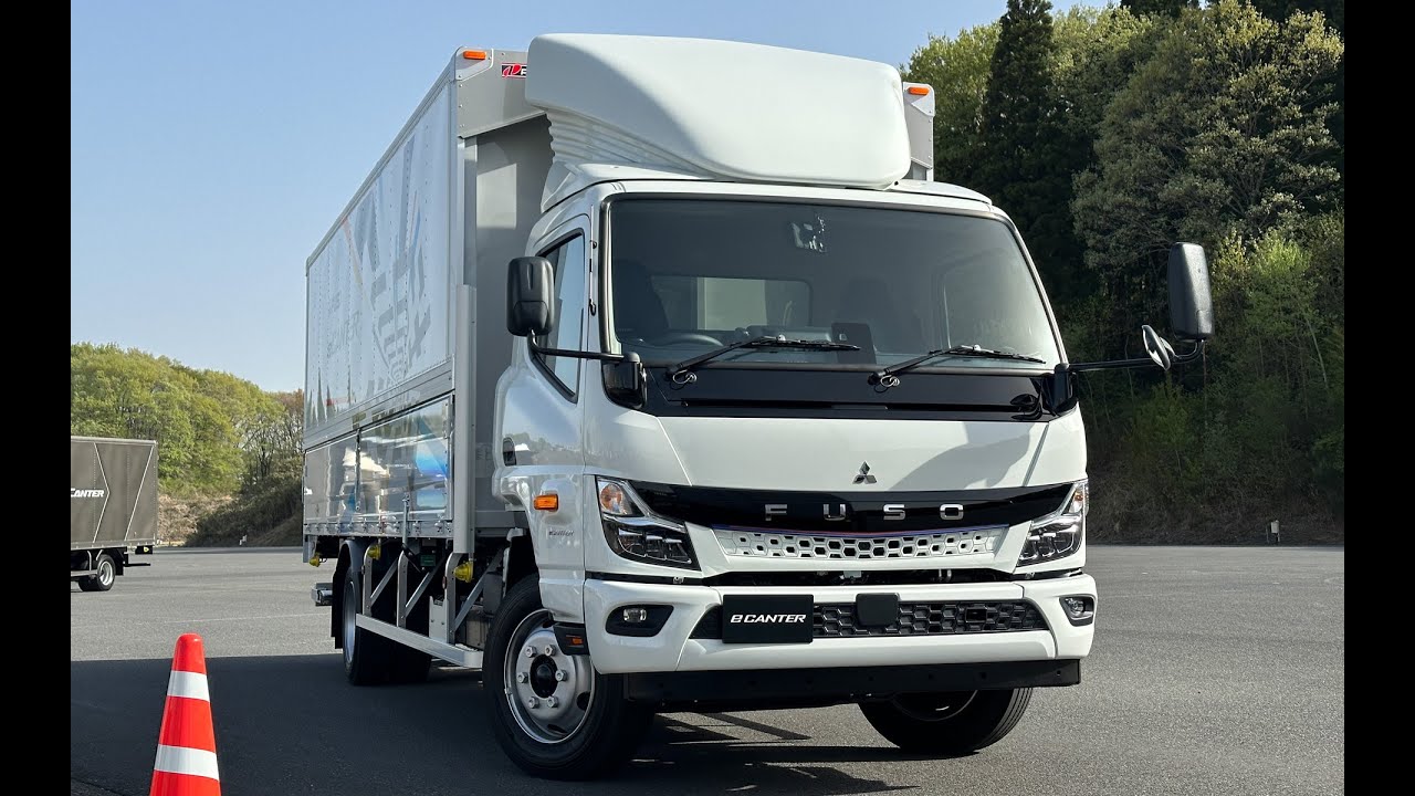 新型「eキャンター」はほぼワンペダル操作で運転が楽だった