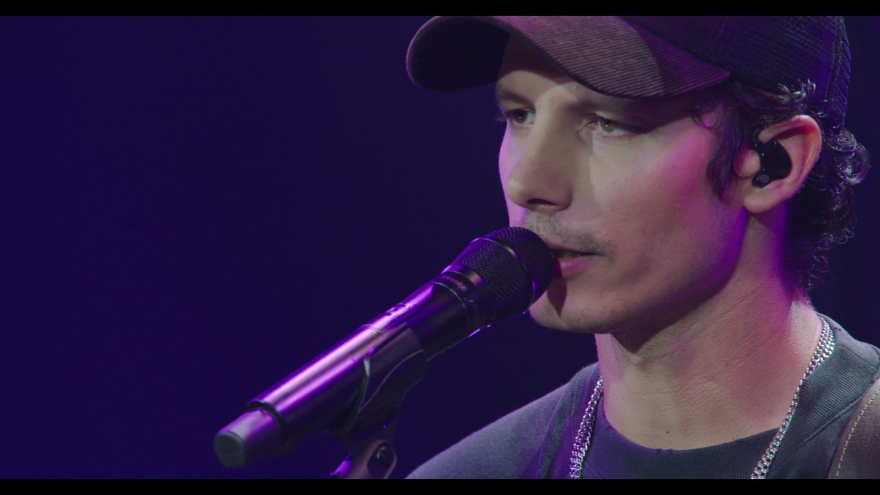 Devin Dawson - Who's Gonna Hold Ya (From The Pink Slip EP LIVE)