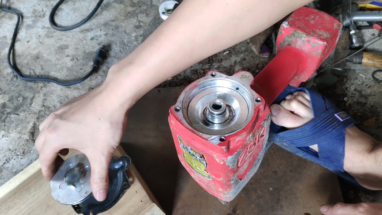 cách thay ruột gà súng đinh bê tông nhanh gọn