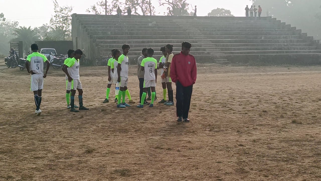 Live football match chhawani stedium me
