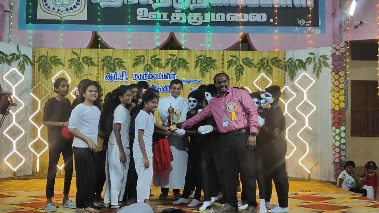 Prize distribution by superintendent of school for class inter competition and teams
