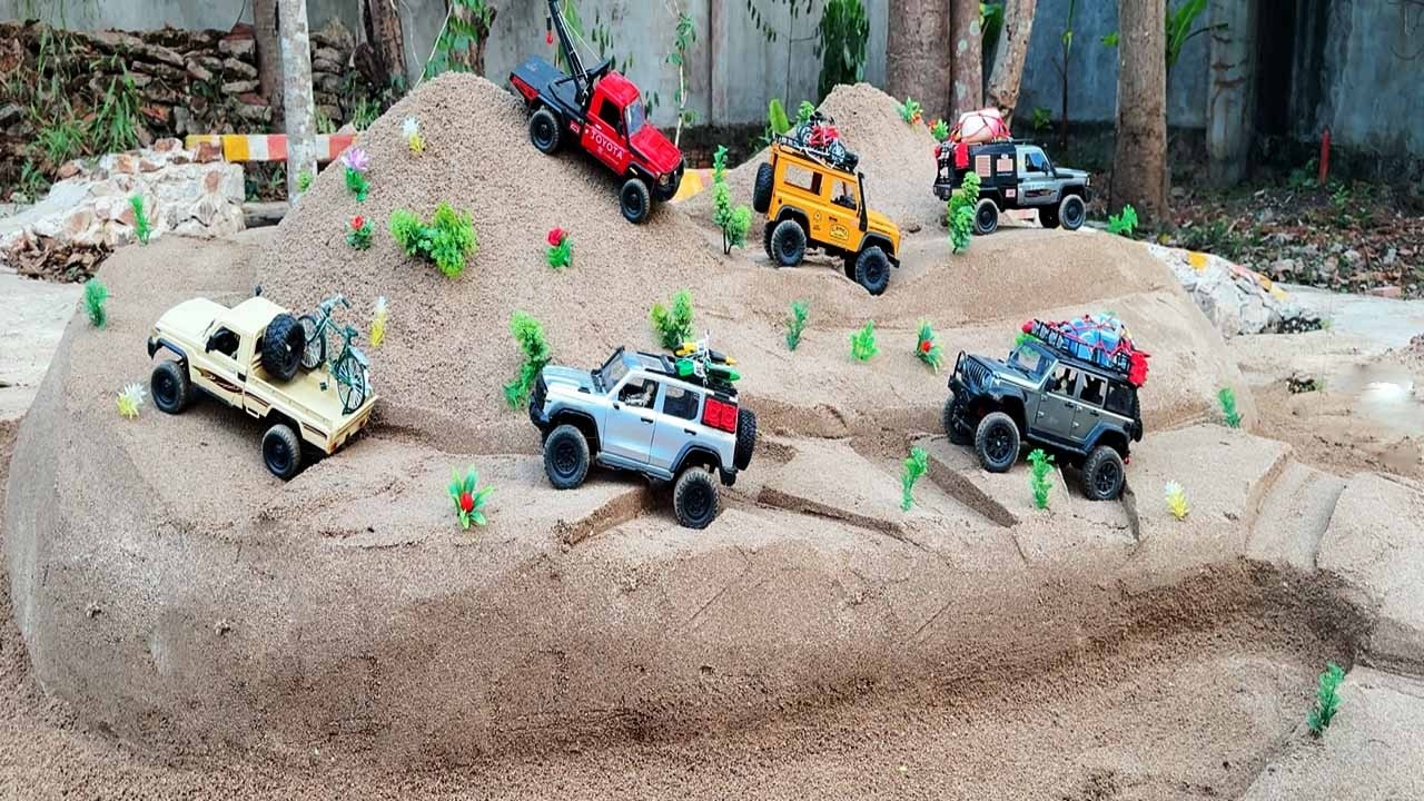 RC Cars Extreme Mountain Climb! Insane Hill Challenge! MN82 MN128 Jeep Rubicon Defender Tank 300