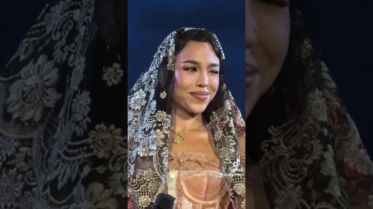 DANNA PAOLA CANTA #llorona #danna  #dannapaola #artistamexico #famososmexico #viralméxico #méxico 