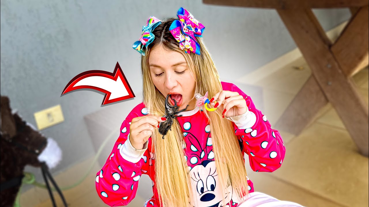 A BEBÊ JULLY QUASE COMEU UM BICHO ESTRANHO!! 