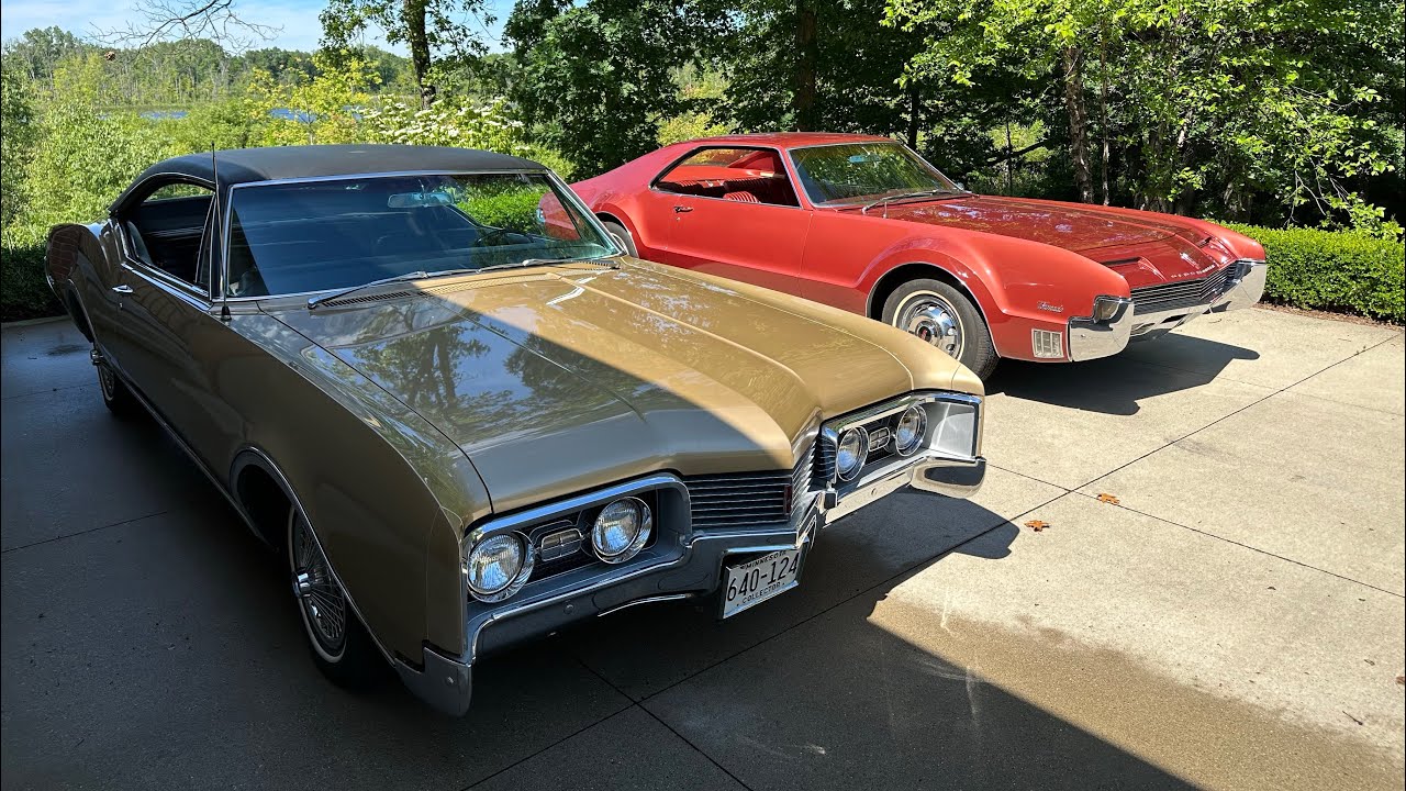 Rocket-Fast Fastback Comparison Test: 1967 Oldsmobile Delta 88 vs. 1966 Oldsmobile Toronado