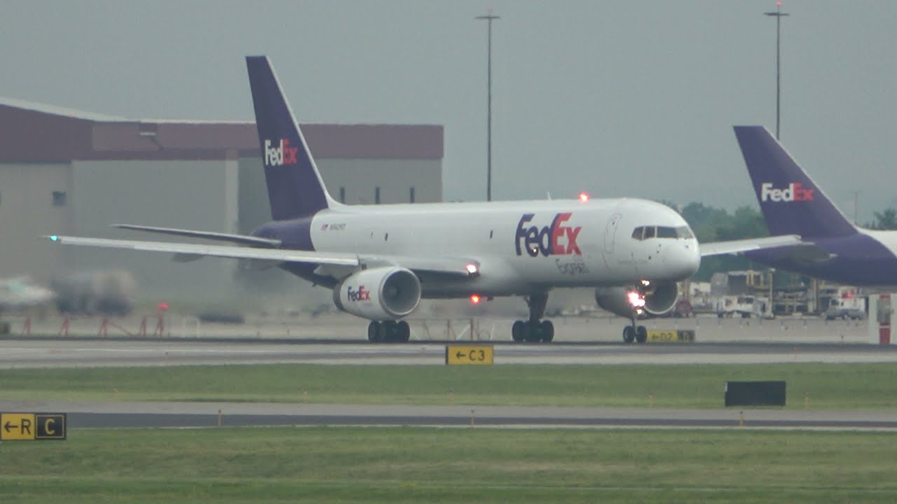 Eastern Airlines Boeing 757 Now FEDEX 757 Cargo airplane N942FD Taking Off