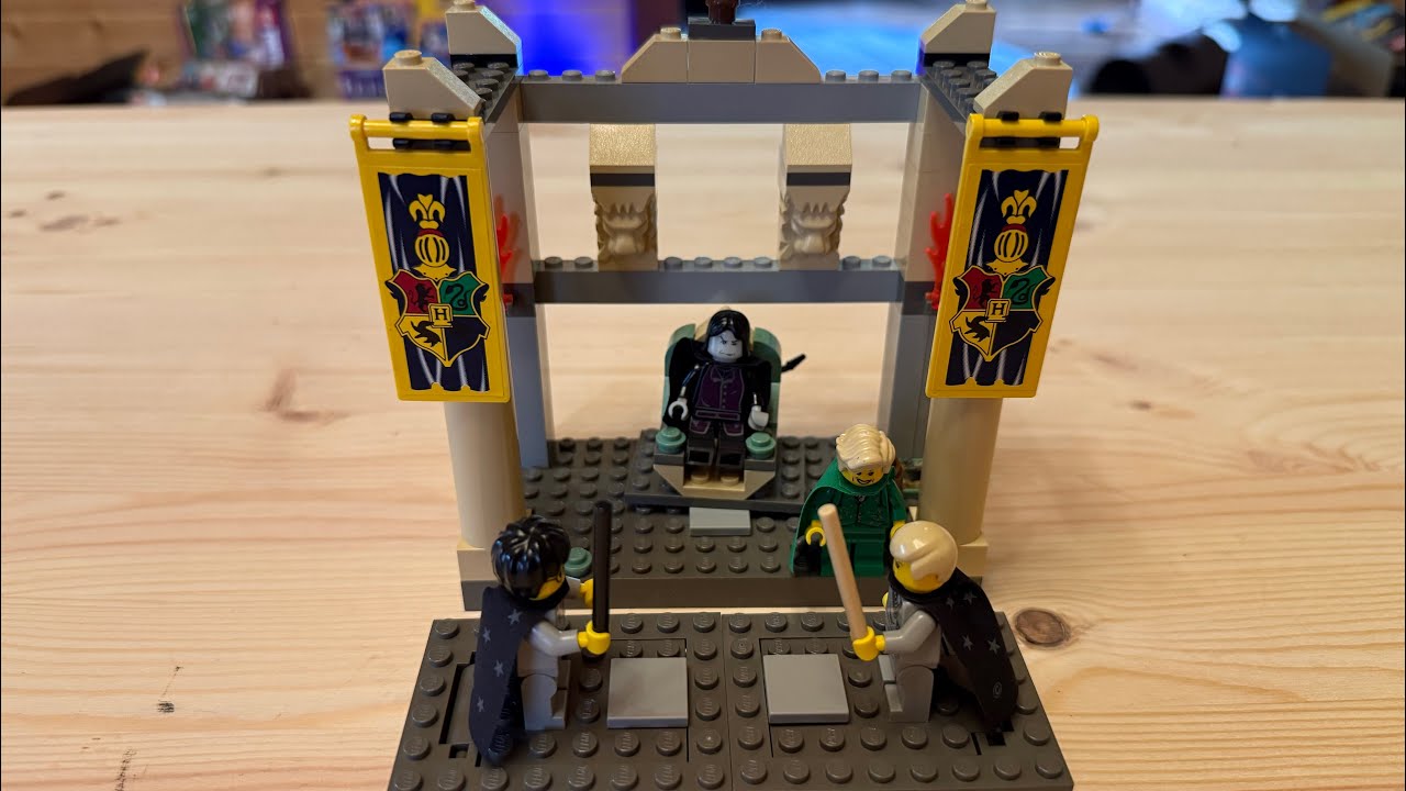Lego Harry Potter set 23-The Dueling Clun 4733
