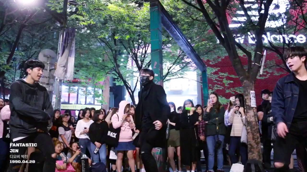 161015 디오비 DOB 홍대공연 Hongdae 《EXO - Monster》
