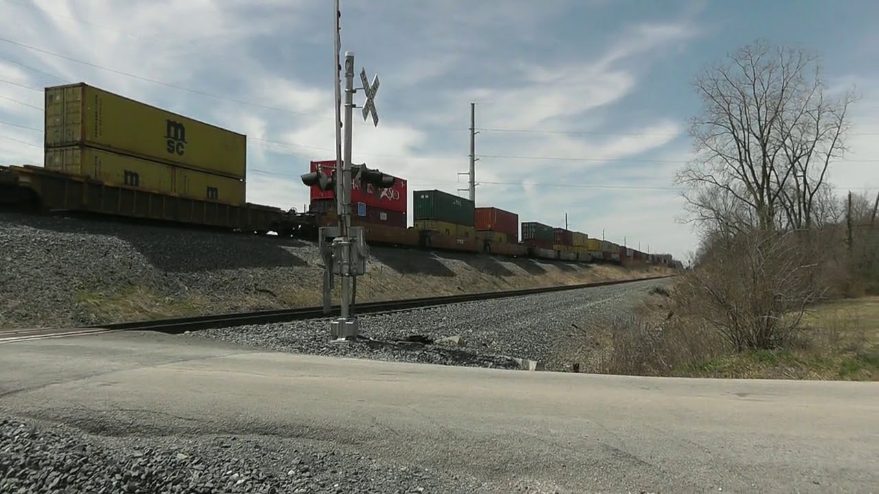 Railfanning: Ohio/ Indiana State Line (CSX Intermodal)