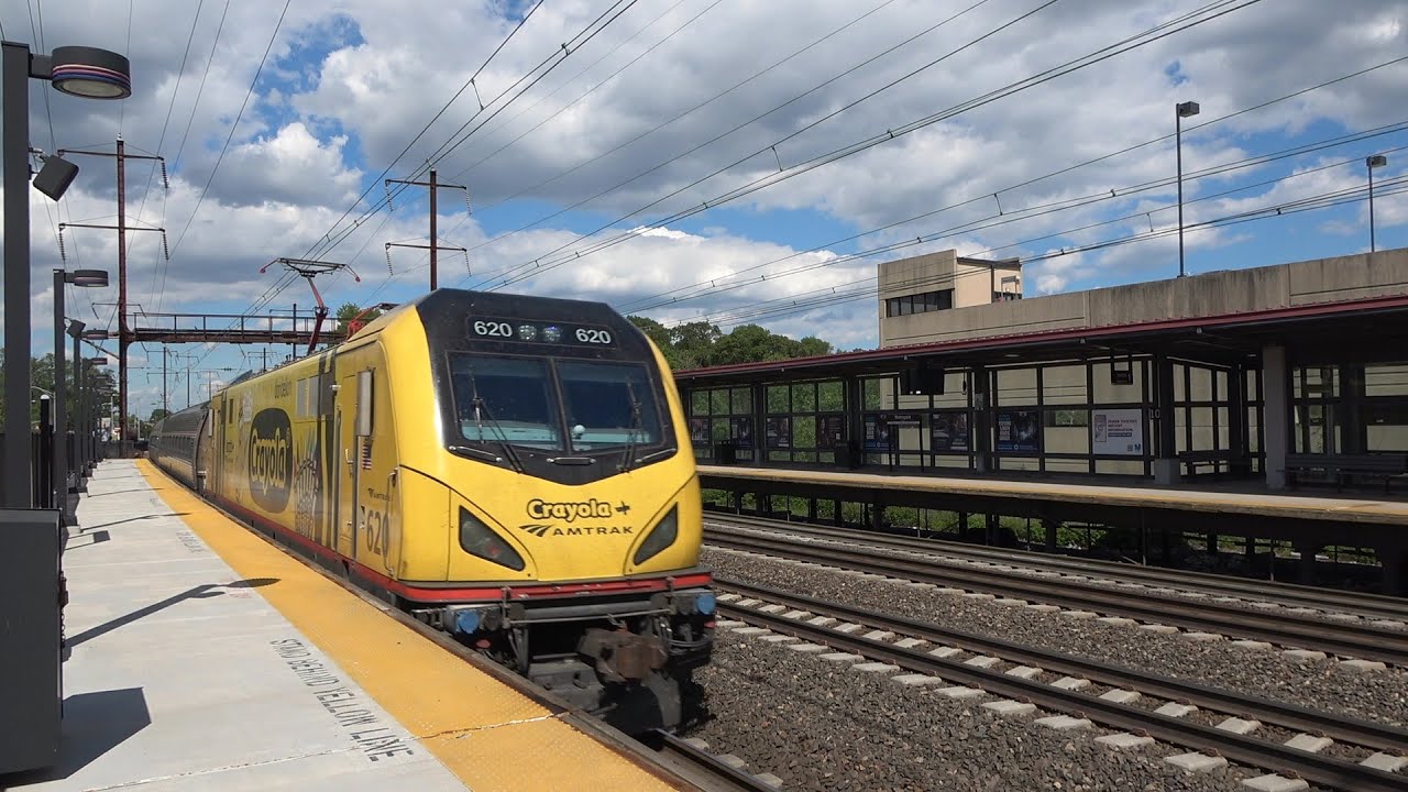 Railfanning Metropark Featuring Both Amtrak Crayola Units 5/26/25