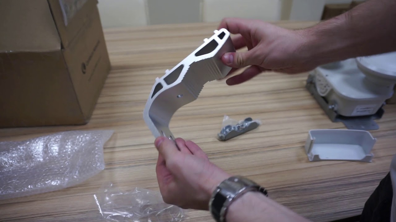 Cambium MU-MIMO Dual Horn Antenna распаковка