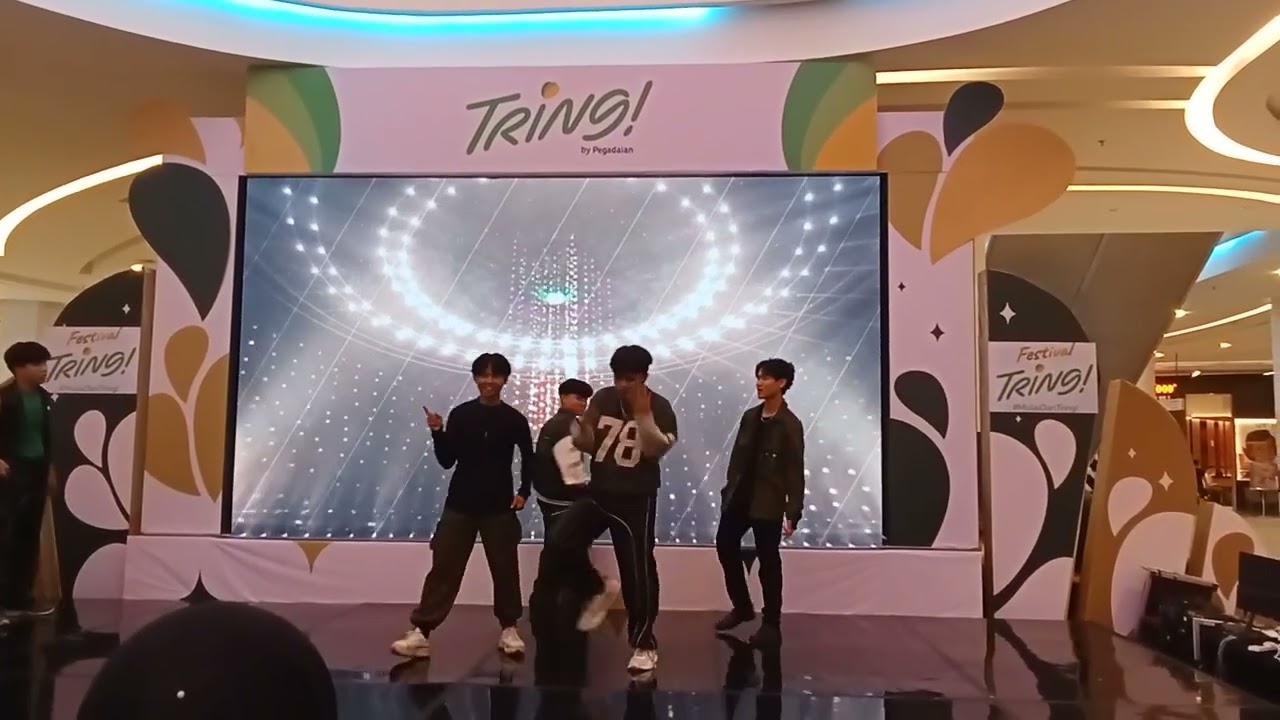 Acara festival tring performance k.pop dance korea di center atrium gaia bumi raya city mall 