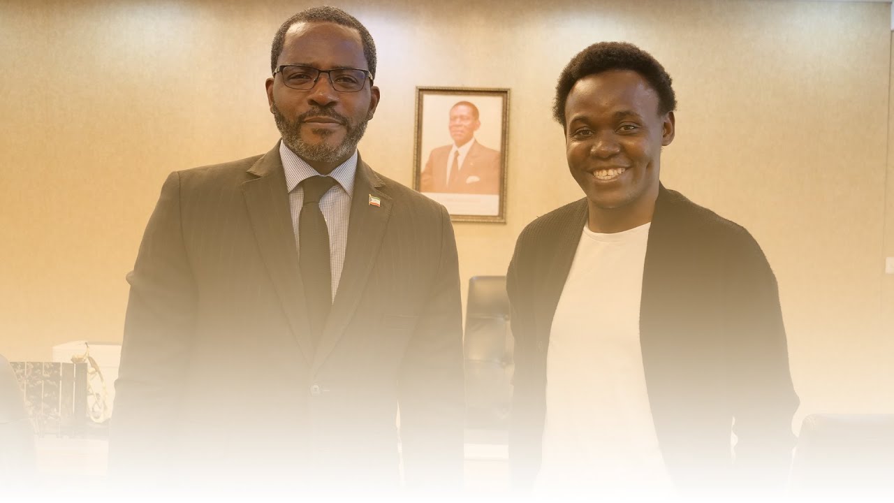 ENTREVISTA GABRIEL MBEGA OBIANG LIMA,  MAS ALLA DEL MINISTRO Y EL MINISTERIO. HISTORIAS, FEFLEXIONES