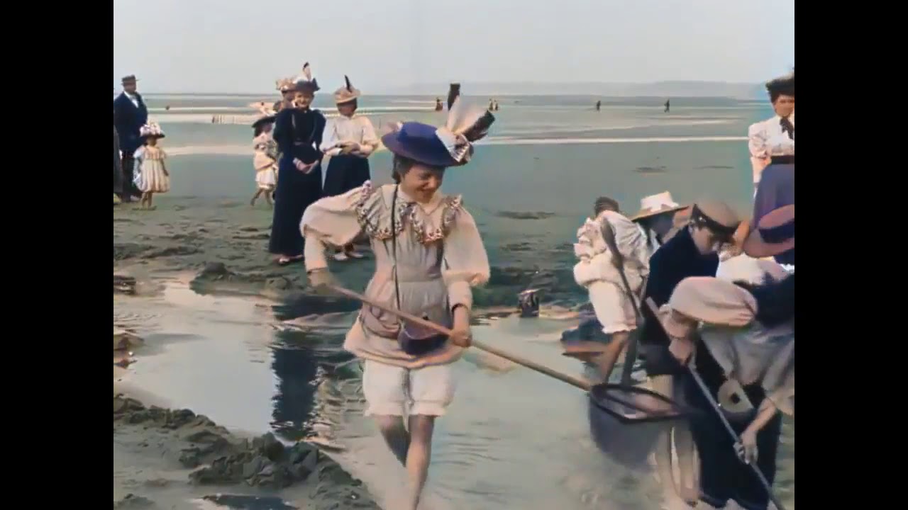 Sur une plage en 1896 - Filmé par les frères Lumière 🎥plage