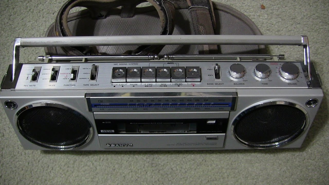 Sanyo M7750 stereo radio cassette recorder unboxing playing August 2024