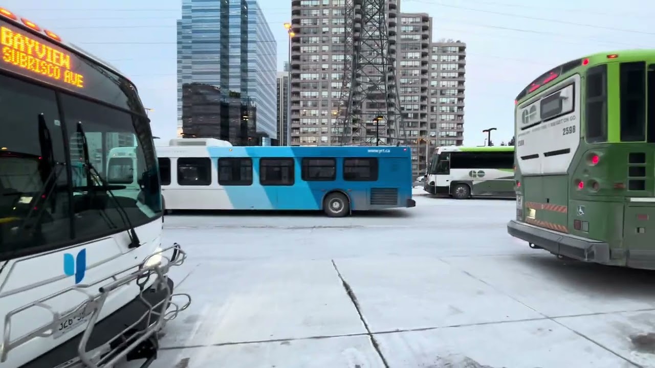 YRT Buses at Finch Station | NEW BUS! New Flyer XE40 #e2517