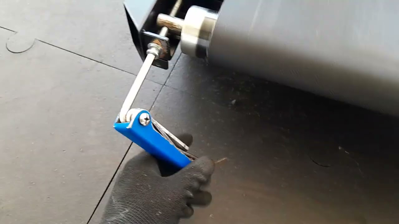 Cuando me subo a la maquina trotadora la banda se frena, posiblemente falla y solución.