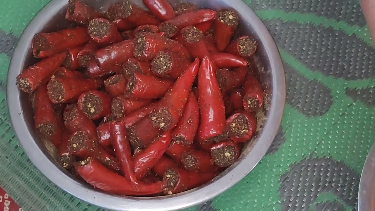 Bharwa Lal Mirch Ka Achar ! Red Chilli Pickle Recipe 🤏🏻🫶🏻✨