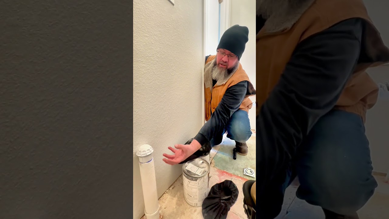 Why does your house smell like 💩??? Check out this plumbers trick!