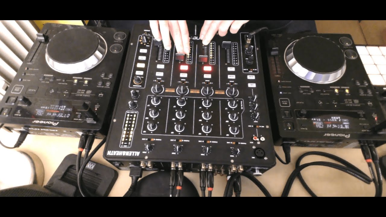TECHNO SET w/ XONE 43 & CDJ 350 // by B3RME