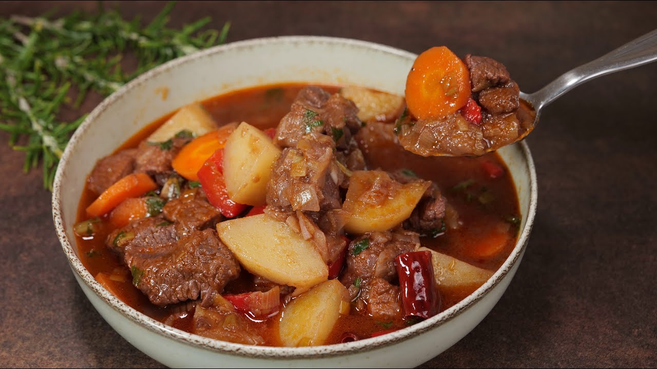 Diese Suppe verursacht bei mir Gänsehaut! Ein schnelles Gulaschsuppe Rezept!