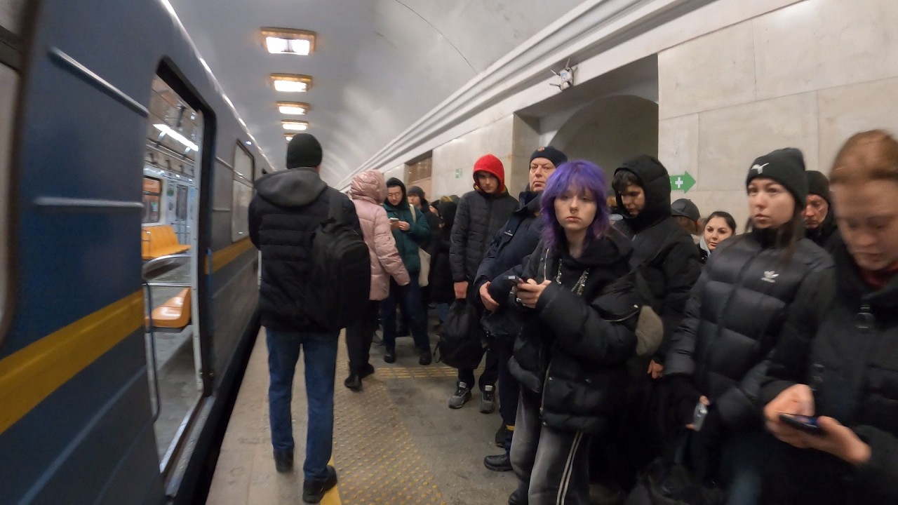 Украина! Что происходит в Киеве? Цирк! Бессарабский рынок! Крещатик