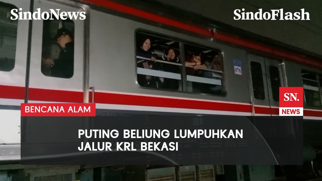 Kereta Tertahan 2 Jam, Penumpang Commuter Line Bekasi Terpaksa Turun | Sindo Flash