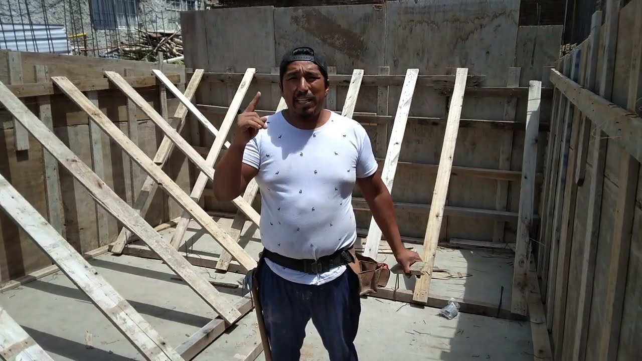 Encofrado  de una piscina