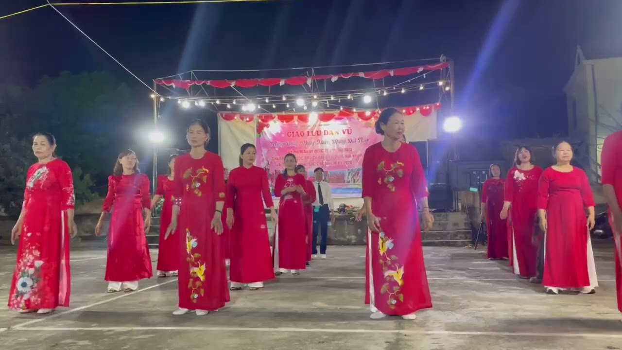 Múa hồn quê làng văn hóa thái lai
