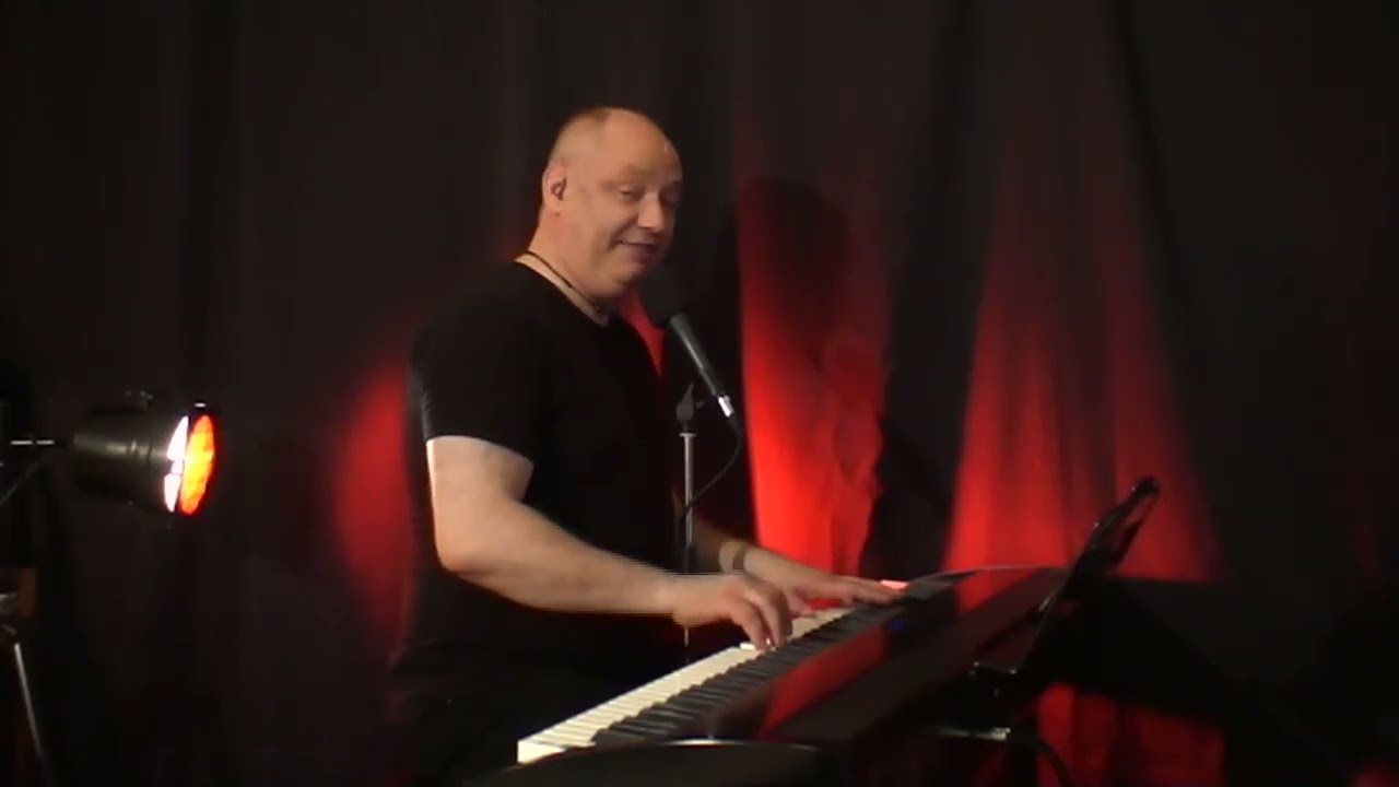 What a wonderful World - Louis'  Satchmo Style - Cover   Chris Vincent Berlin Performer