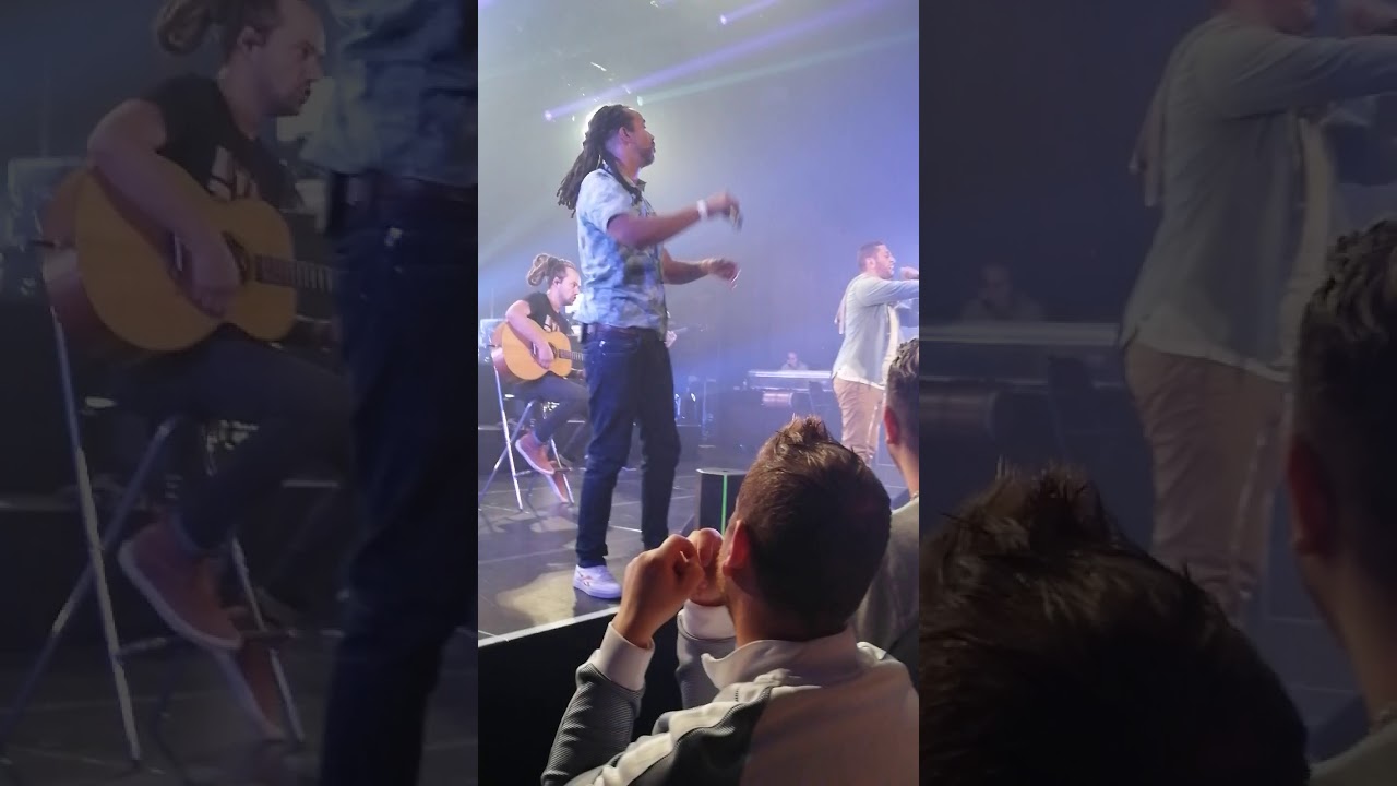 Maché Bécif (version live acoustique) - Dub Inc