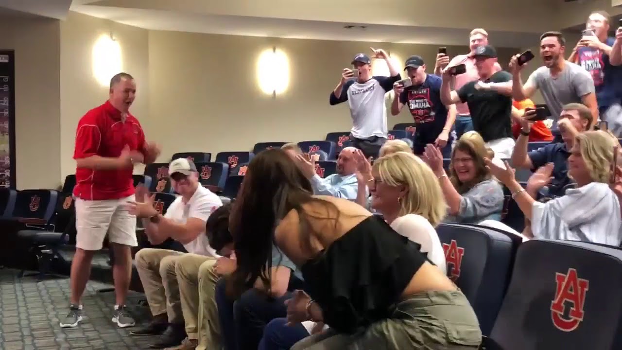 Casey Mize, family, Auburn players react to No. 1 MLB Draft selection