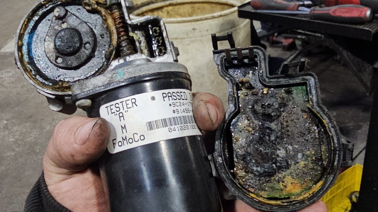 2010 Mercury Grand Marquis - Windshield Wipers Not Working - Fuse and Motor