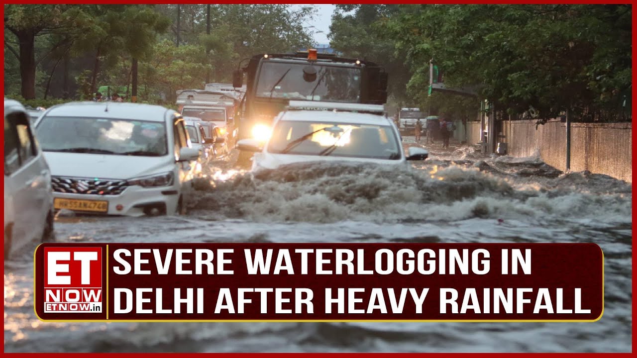 Delhi: Severe Waterlogging Near AIIMS Following Incessant Rainfall in the National Capital