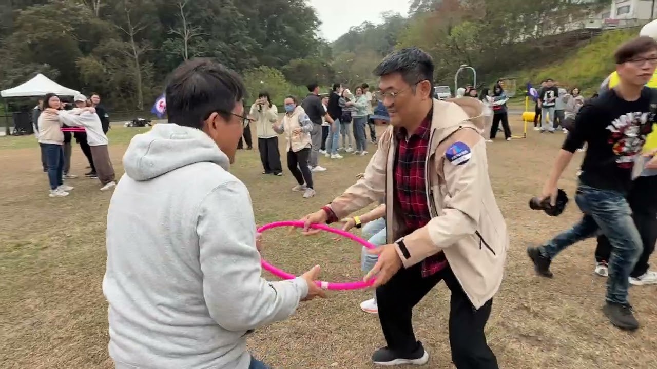 #牽腸掛肚趣味競賽 ｜台數科&鑫傳 #尾牙活動 ｜#趣味競賽 十隊一次同時進行，由#熊麻吉活動團隊 #活動公司 全程帶領及錄影服務