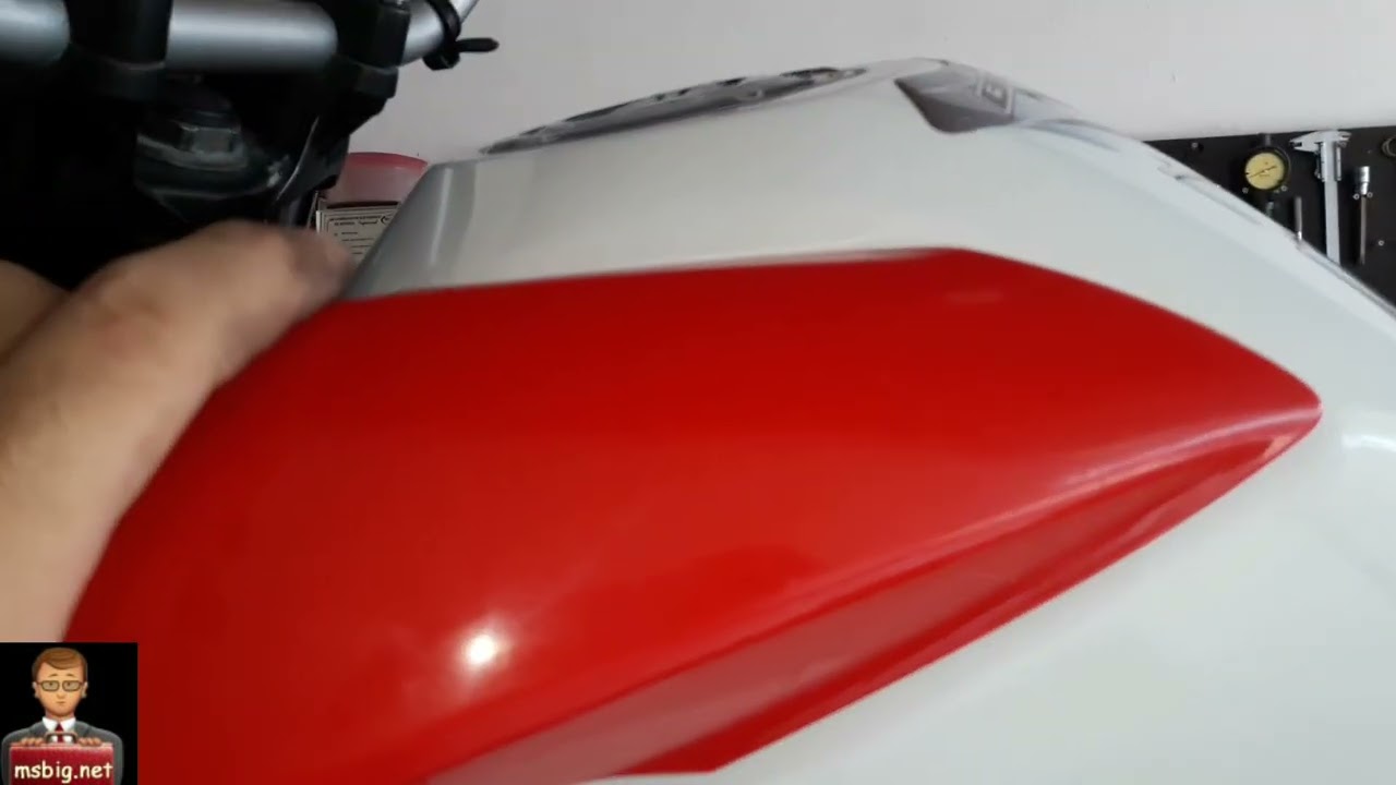 Como retirar o tanque de combustível da NXR 160 BROS ESDD 2017 HONDA