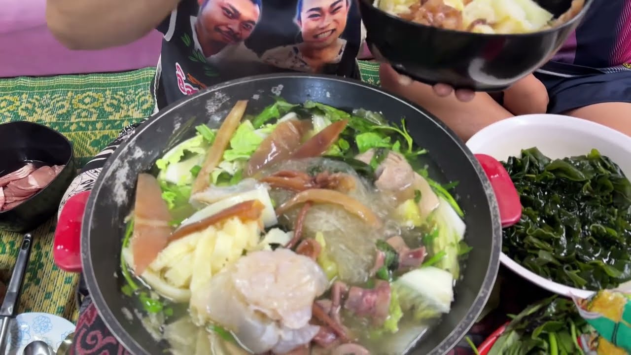 กินจิ่มจุ่มกับครอบครัว อากาศแบบนี้และกินกับครอบครัวแบบนี้คือสุดๆ
