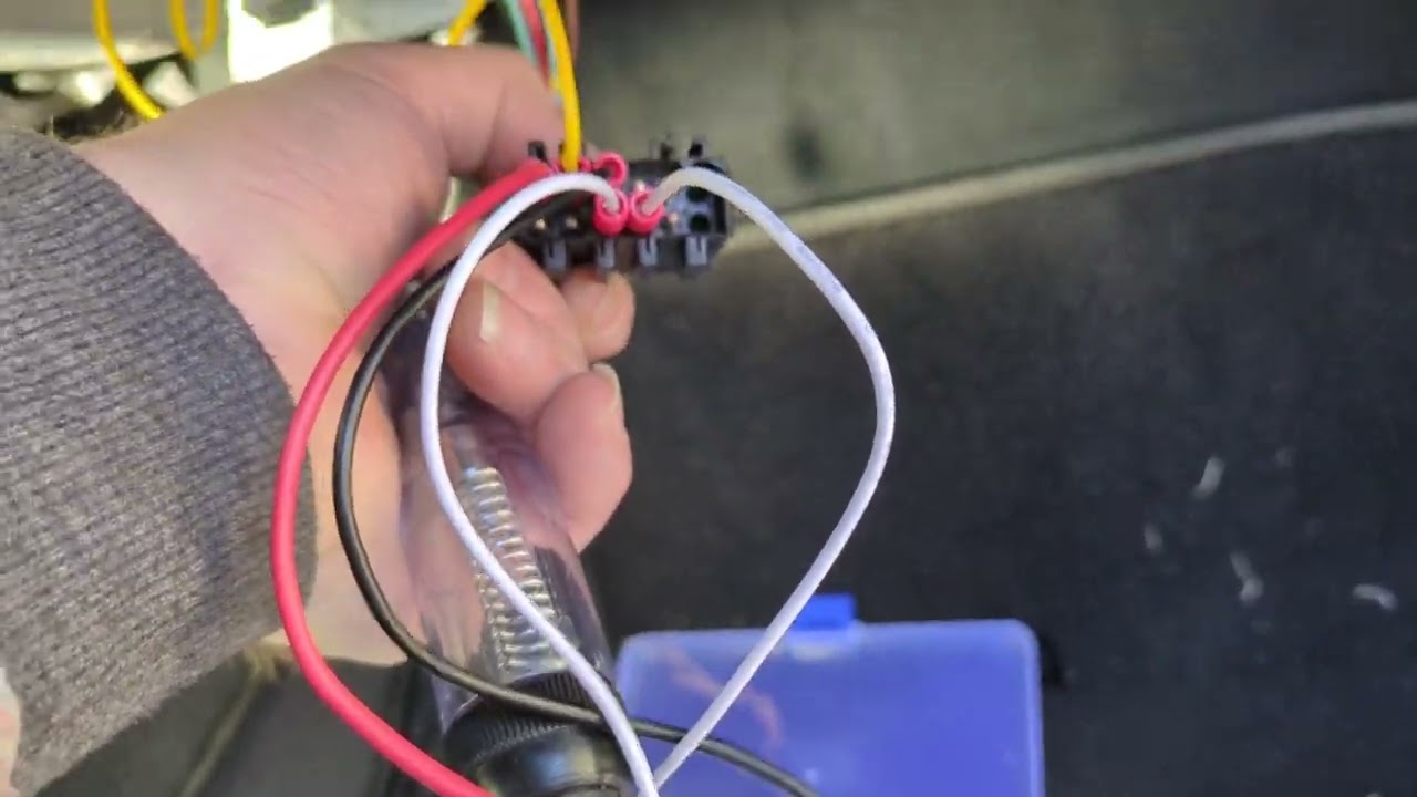 BMW Z3 keyless entry and switched USB power using only the OEM alarm harness.