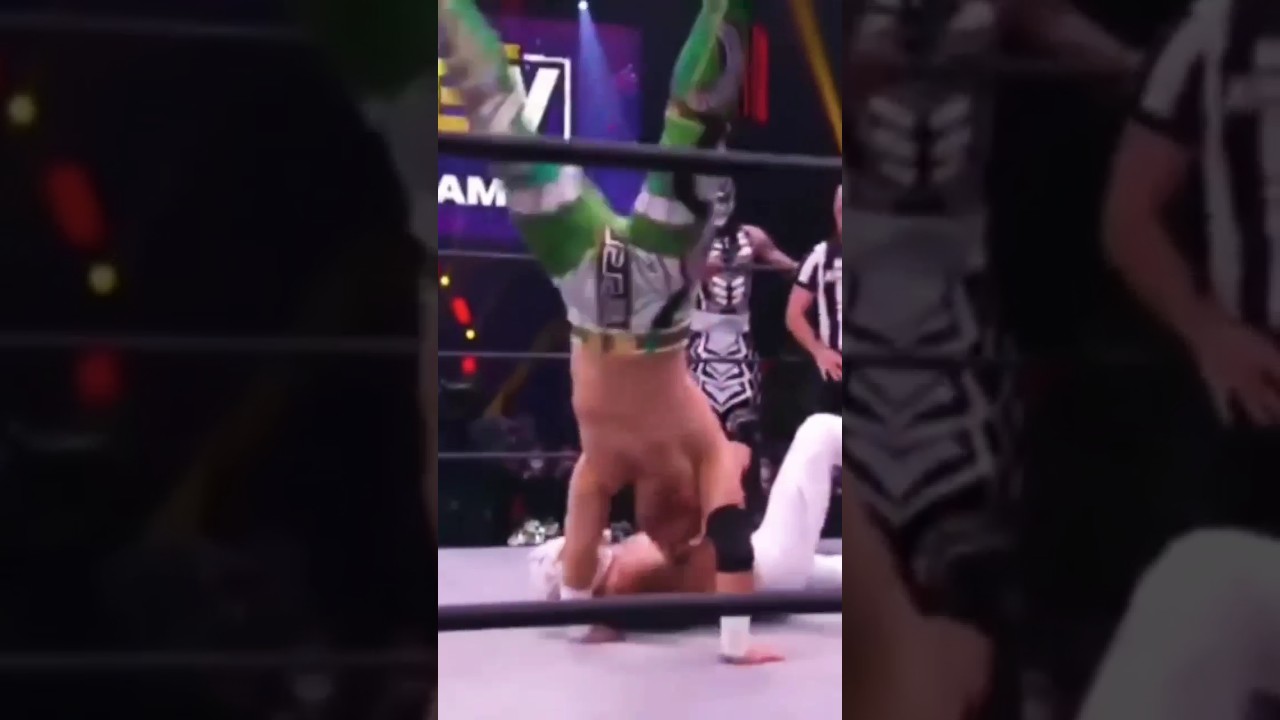 will ospreay vs rey fenix amazing reversals #shorts #wrestling