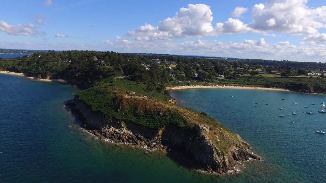 Carantec :  La plage du Kelenn et la pointe du Cosmeur !