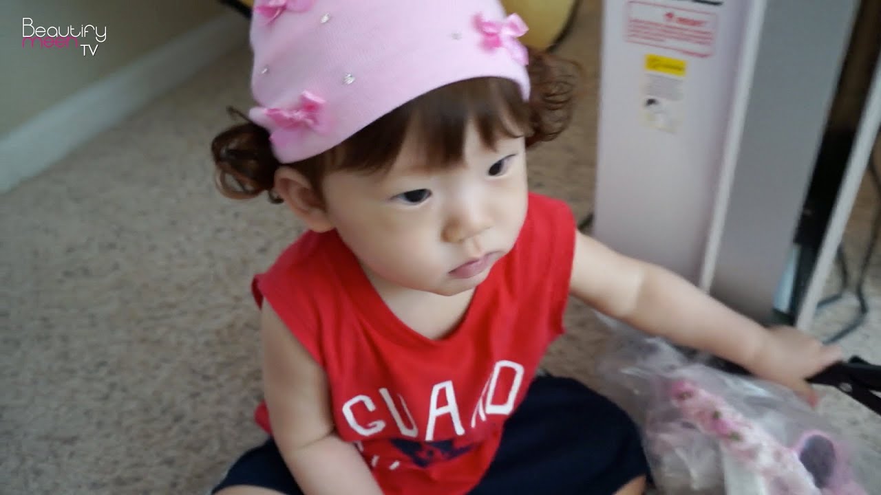 Am I Pretty Mom?  - July 13, 2013