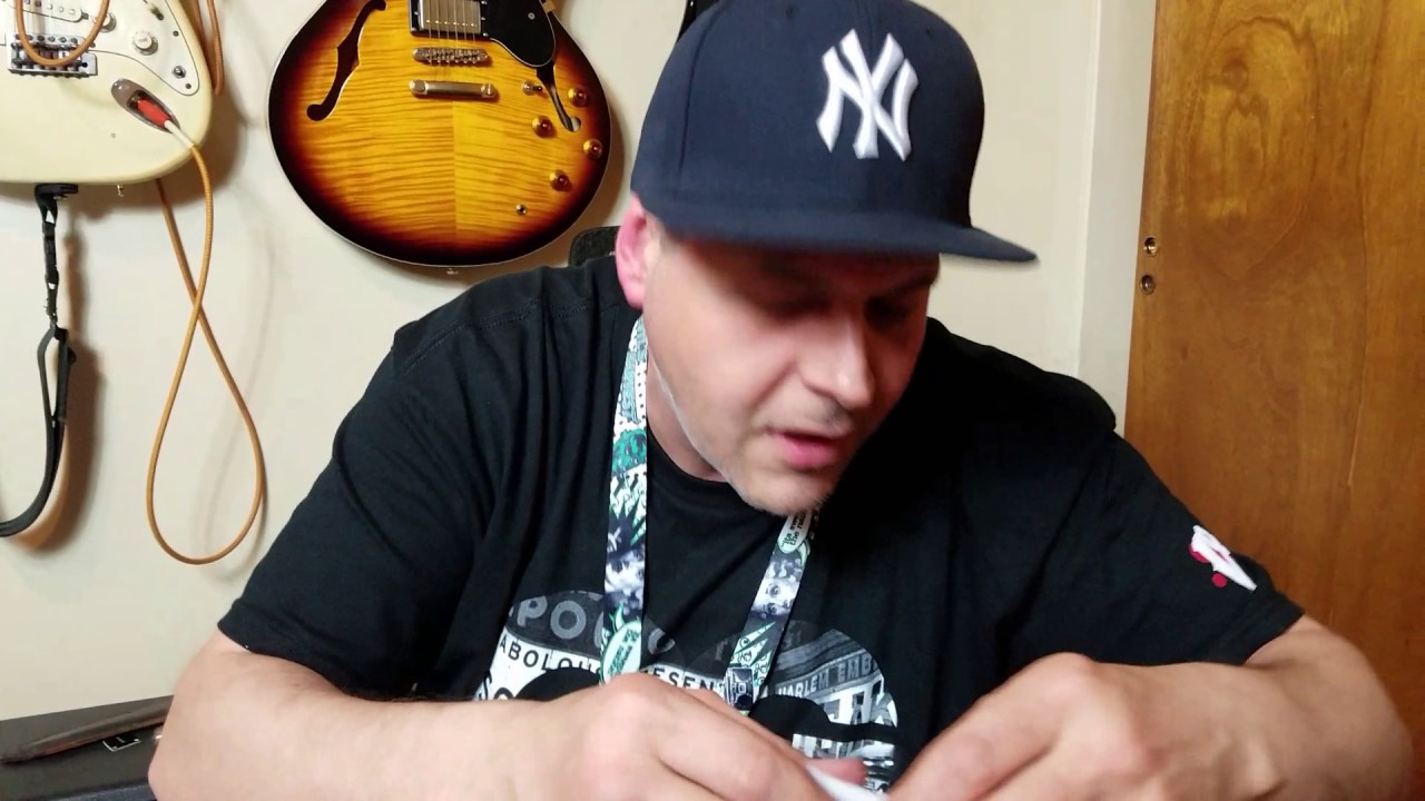 Super Duper Belated March buddabox Headroom unboxing