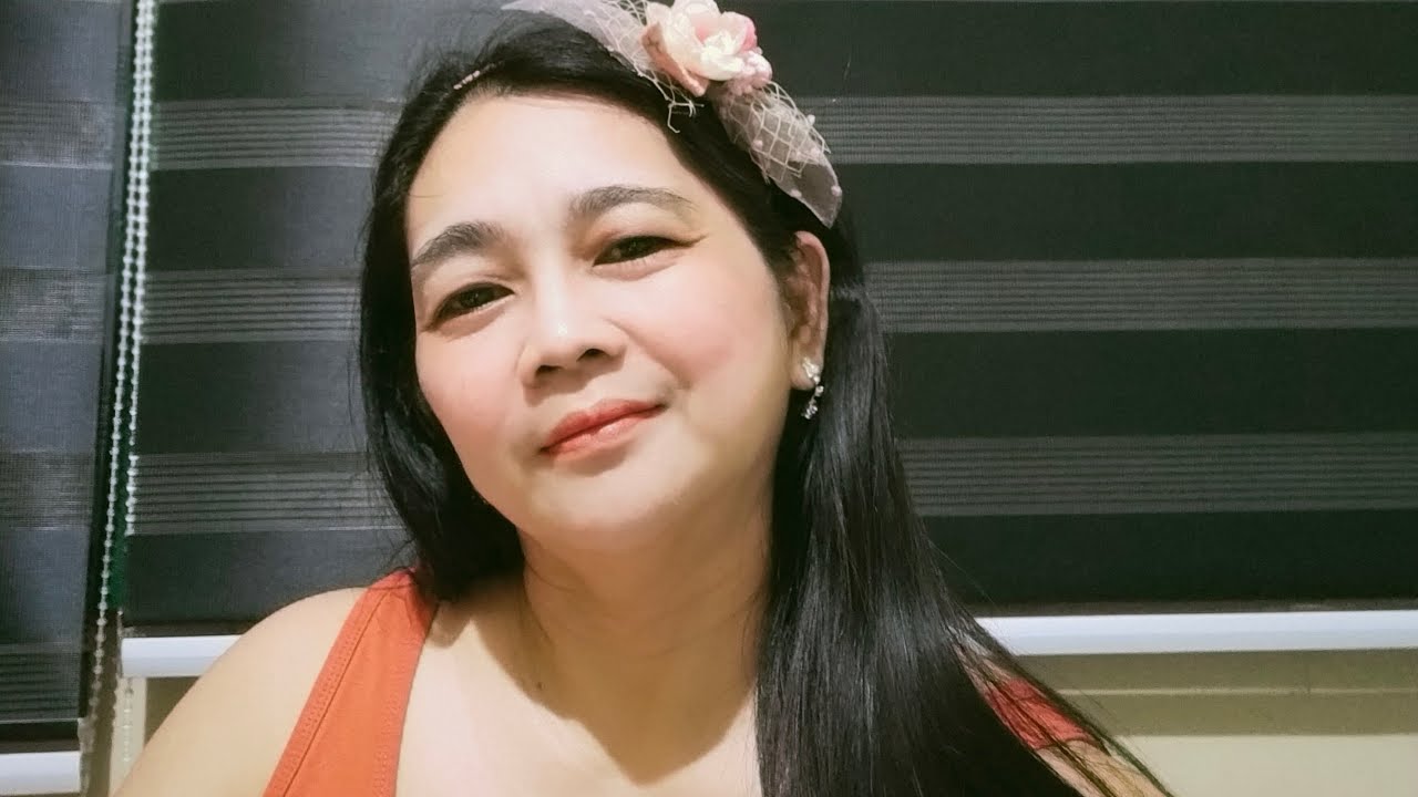 Just say Okay not to argue.. better to stay quiet than to be misunderstood👌.  Chitchat again. Come🤗😁