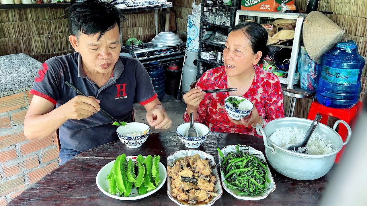 Gà Kho Sả Ớt Rau Muống Xào Tỏi, Bất Đầu Những Ngày Đầu Năm Mới Của Vợ Chồng Quê 