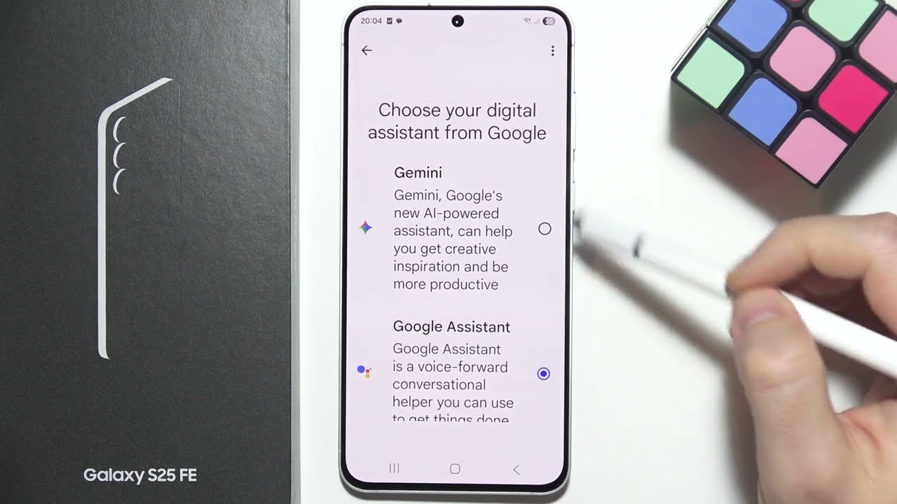 Samsung S25 FE: How to Activate Google Assistant